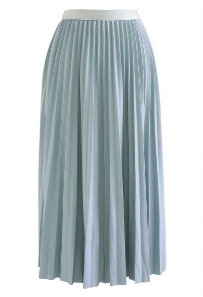 Simplicity Pleated Midi Skirt in Light Blue