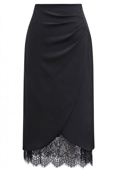 Lace Inserted Tulip Midi Skirt in Black