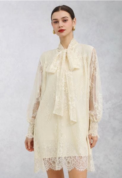 Self-Tie Bowknot Floral Lace Buttoned Dolly Dress in Cream