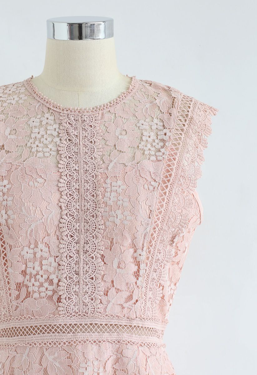 Floral Lace Sleeveless Midi Dress in Pink