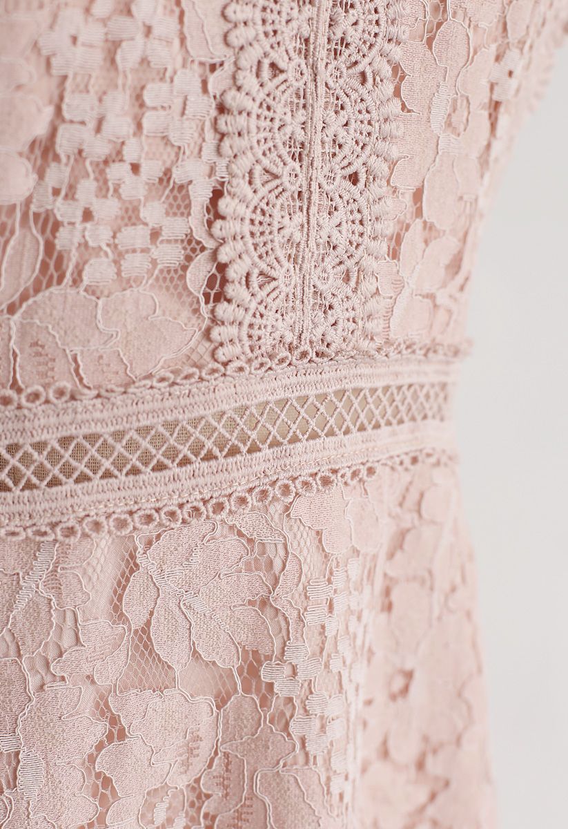 Floral Lace Sleeveless Midi Dress in Pink