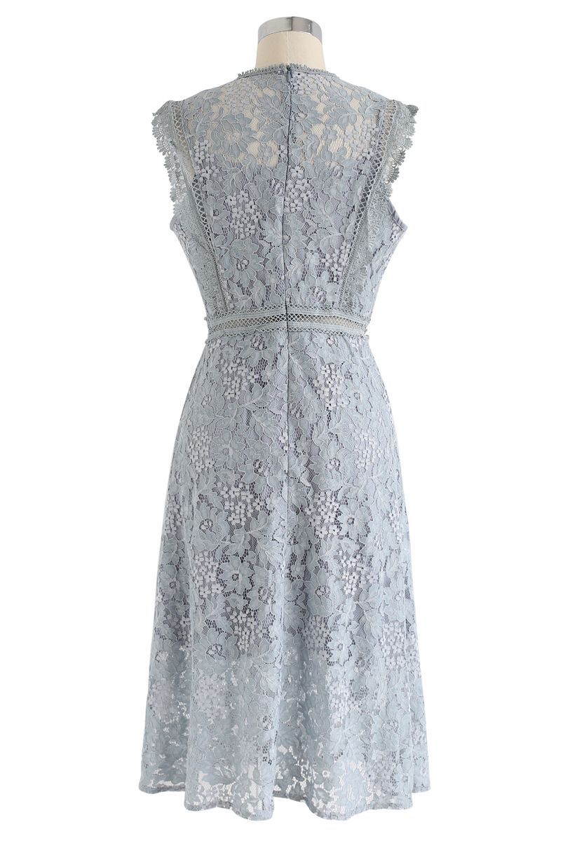 Floral Lace Sleeveless Midi Dress in Dusty Blue