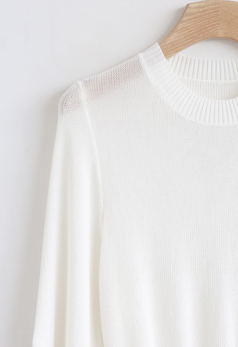 Round Neck Cropped Knit Top in White