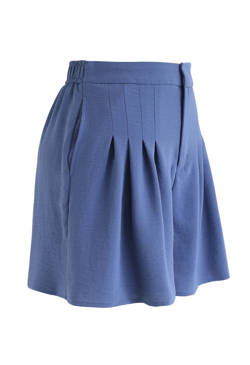 High-Waisted Pleated Shorts in Blue