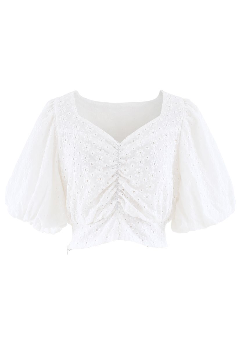 Sweetheart Floral Embroidery Puff-Sleeved Crop Top in White - Retro ...