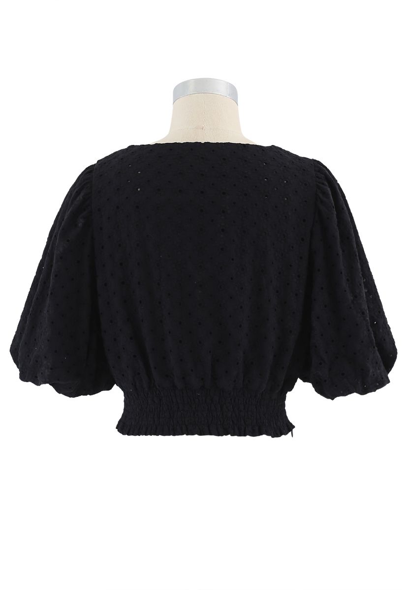 Sweetheart Floral Embroidery Puff-Sleeved Crop Top in Black - Retro ...