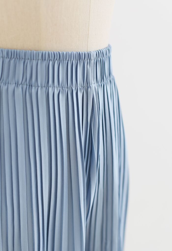 Full Pleated Two-Piece Shorts and Pants in Blue - Retro, Indie and ...