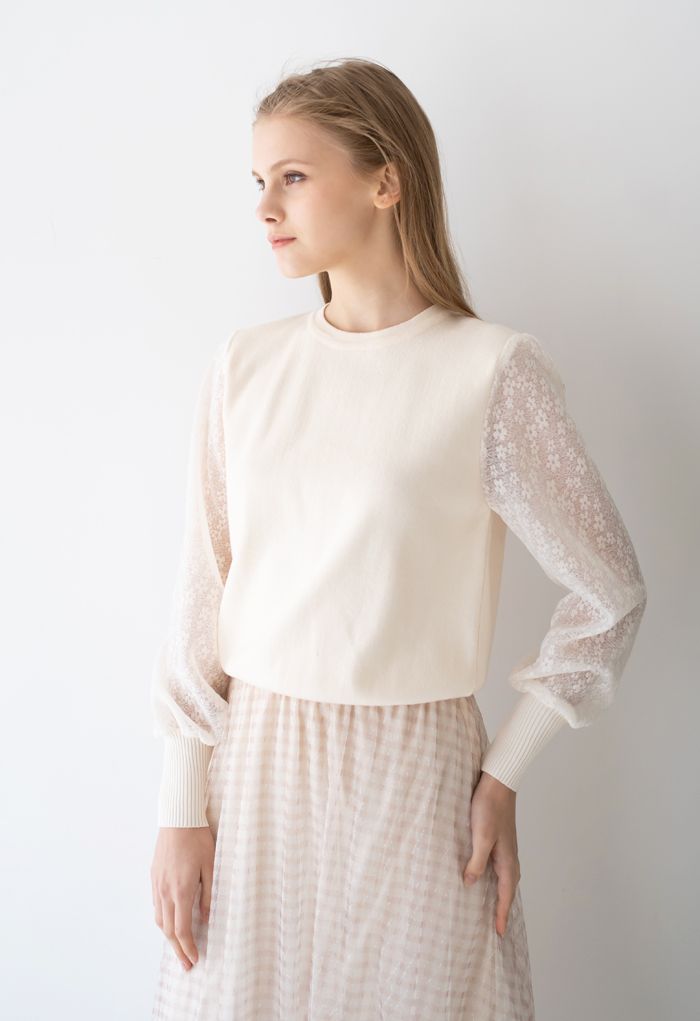 Flower Mesh Sleeves Spliced Knit Sweater in Ivory