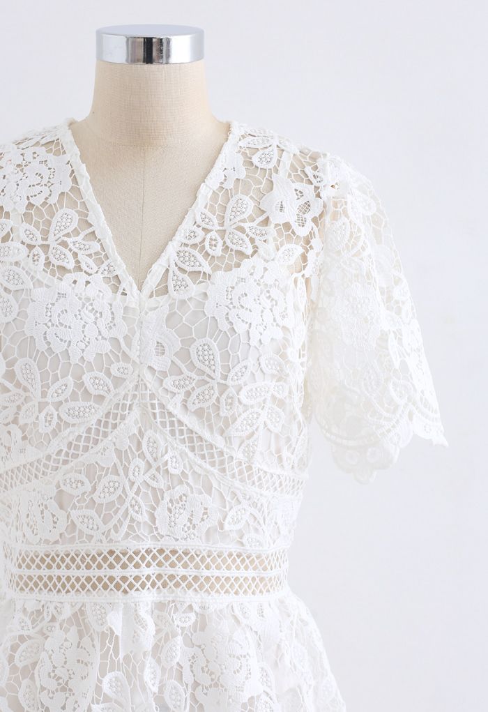 Full Flowers Crochet V-Neck Layered Dress in White - Retro, Indie and ...