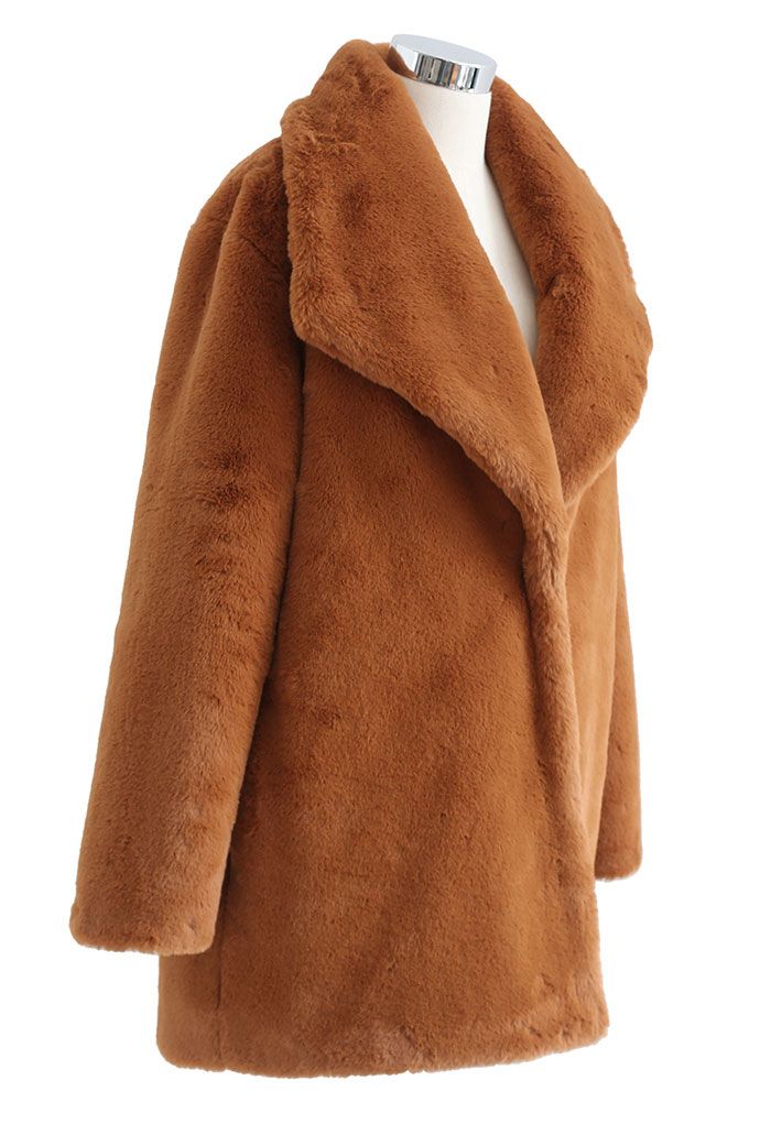 Snug Wide Lapel Faux Fur Coat in Caramel