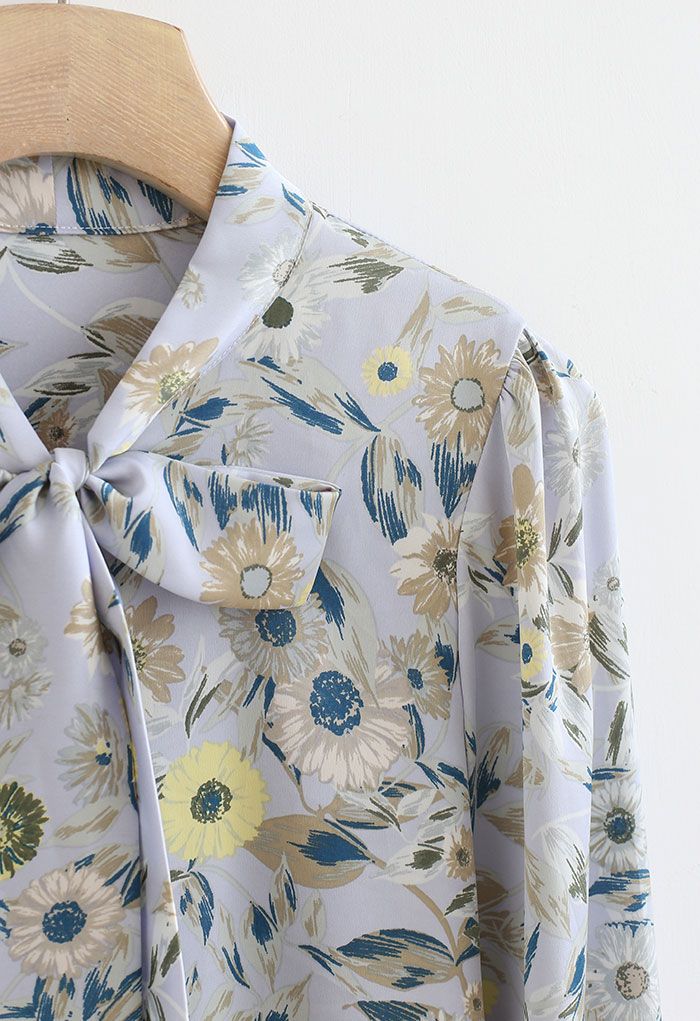 Daisy Print Button Down Satin Top in Blue