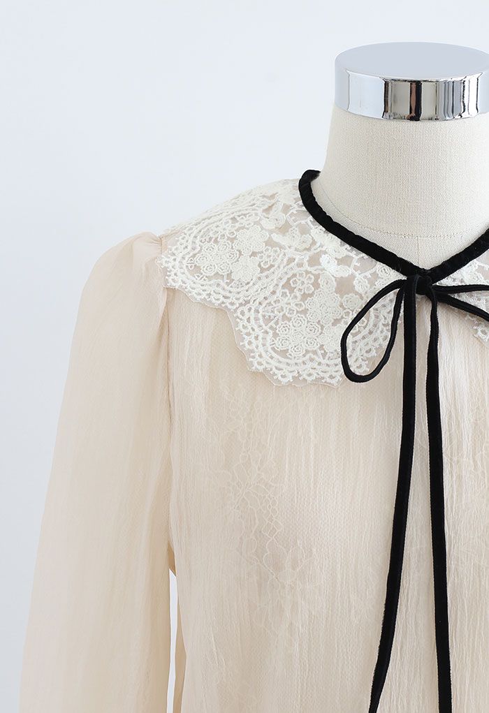 Peter-Pan Collar Tie Bow Lace Organza Top in Cream