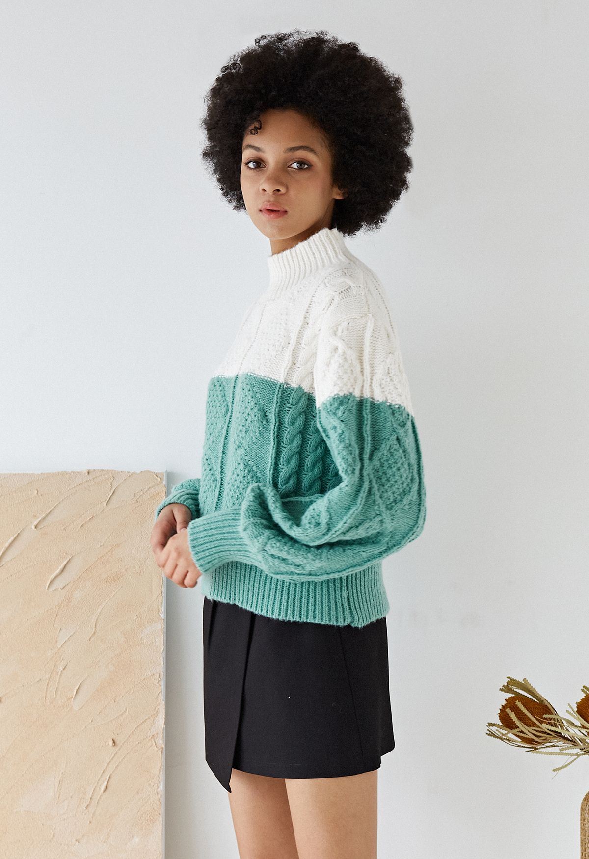 Two-Tone Diamond Braided Knit Sweater in Green