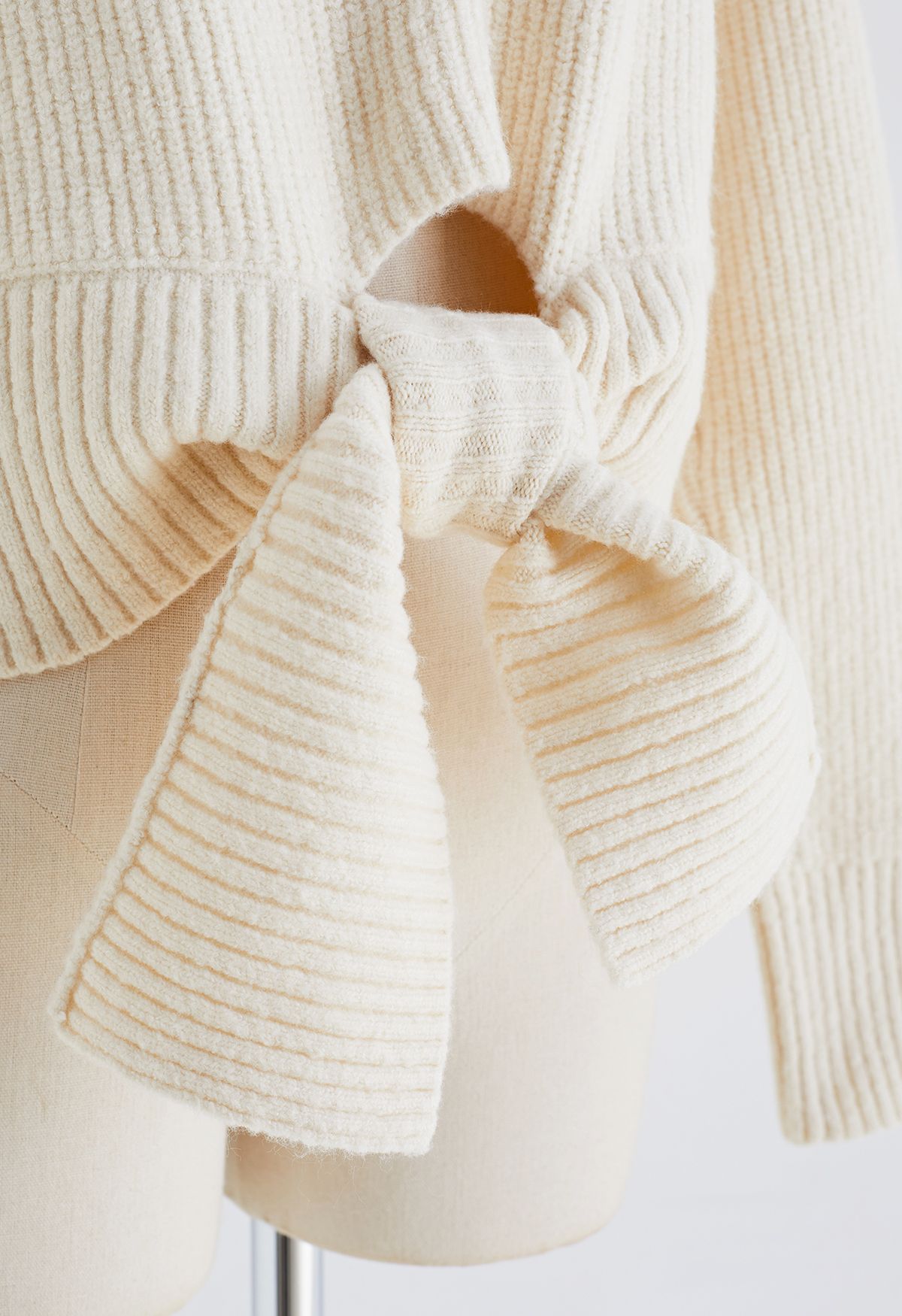 Self-Tie Knot Round Neck Knit Sweater in Cream