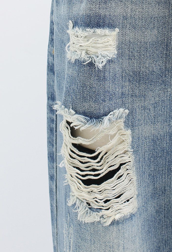 Side and Back Pockets Ripped Jeans