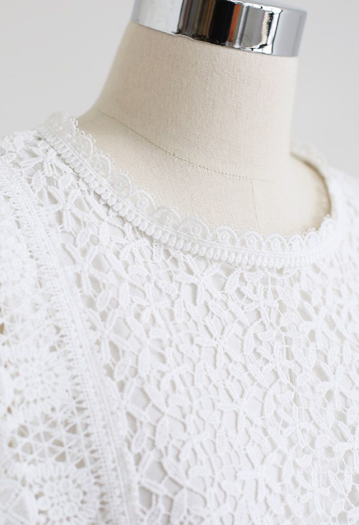 Floret Cutwork Scalloped Edge Crochet Top in White - Retro, Indie and ...