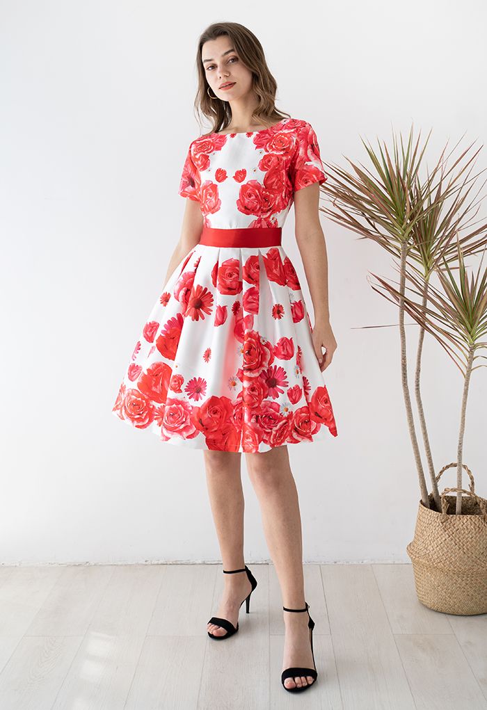 Rose and Daisy Print Short-Sleeve Pleated Dress