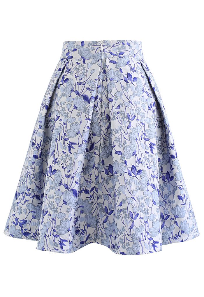 Stunning Flower Jacquard Pleated Mini Skirt in Blue