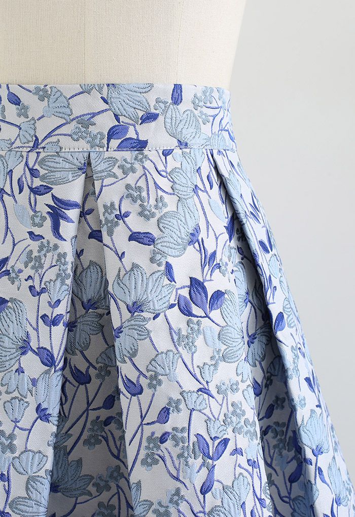 Stunning Flower Jacquard Pleated Mini Skirt in Blue