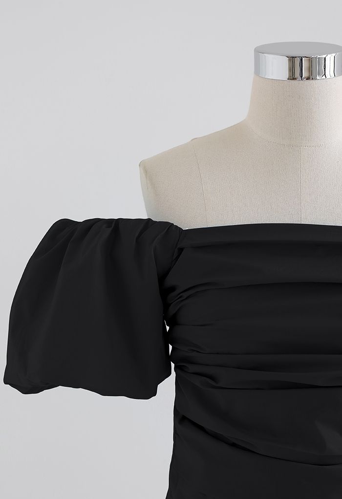 Puff Sleeve Off-Shoulder Cotton Crop Top in Black