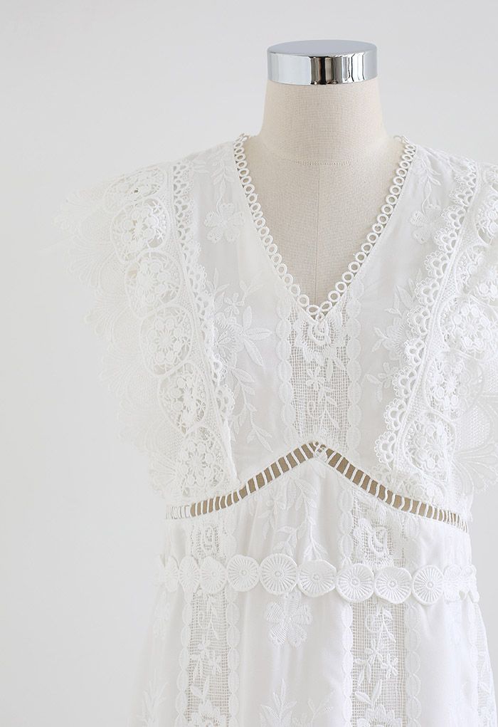 Refined Cutwork Embroidery Sleeveless Dress in White