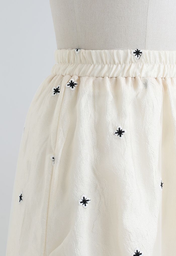 Embroidered Daisy Mesh Overlay Skirt in Cream