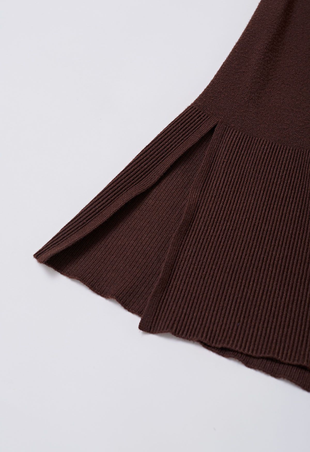 Seam Line Soft Knit Pants in Brown