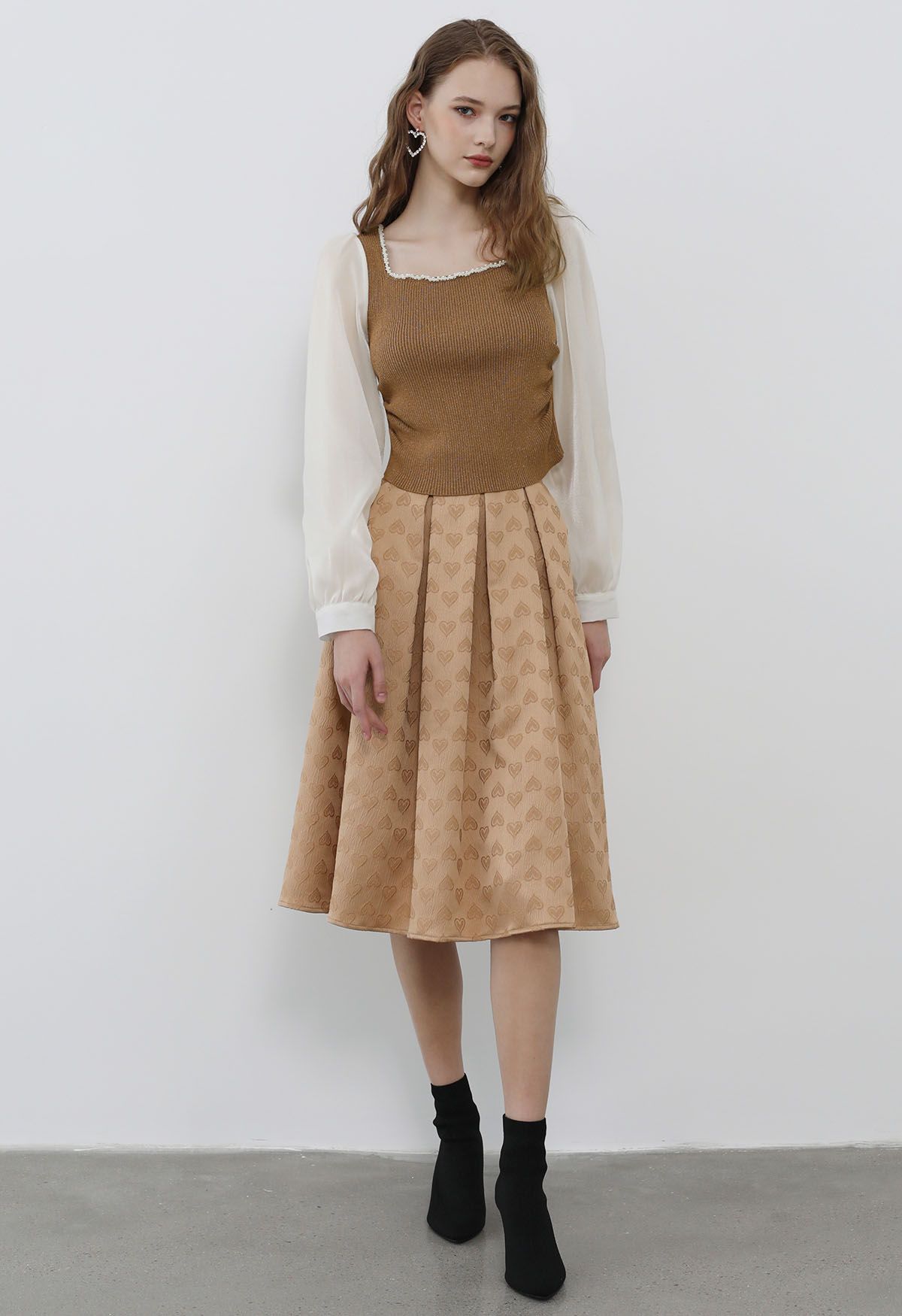 Oppositely Hearts Jacquard Pleated Midi Skirt in Apricot