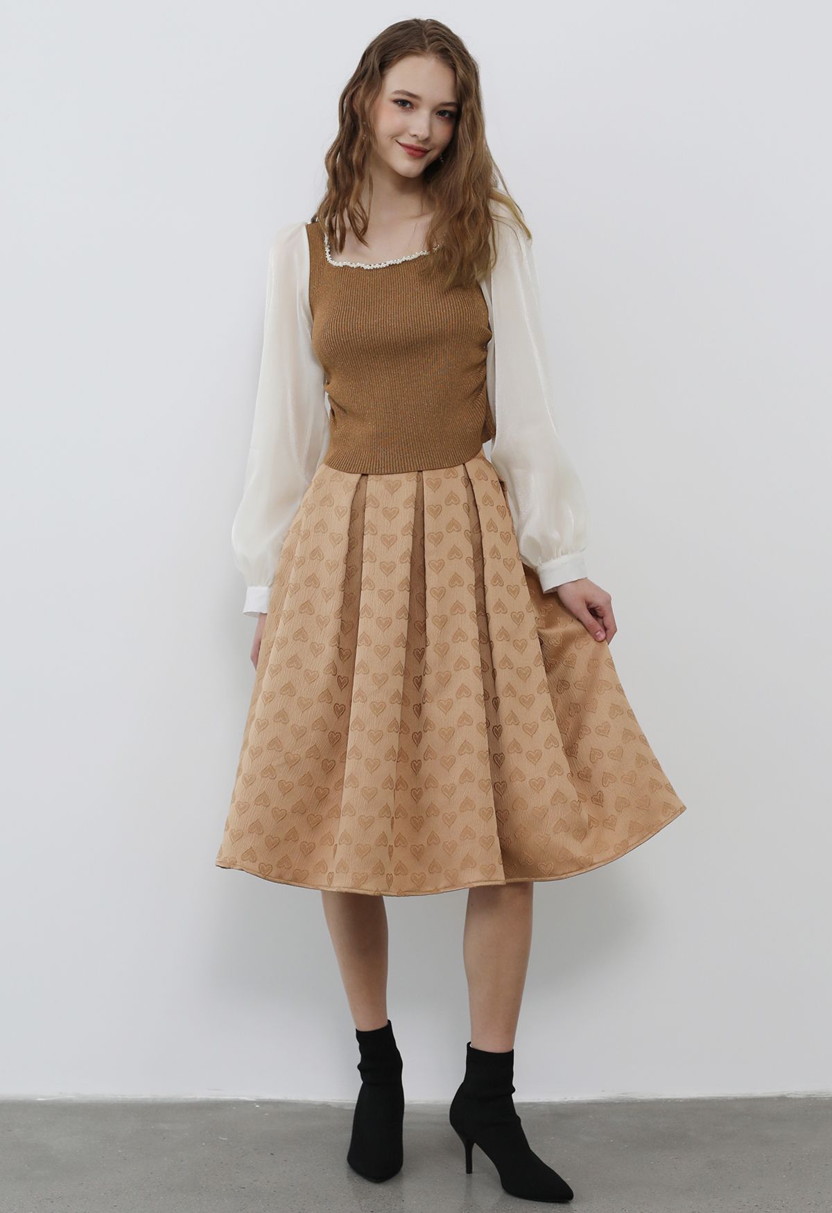 Oppositely Hearts Jacquard Pleated Midi Skirt in Apricot