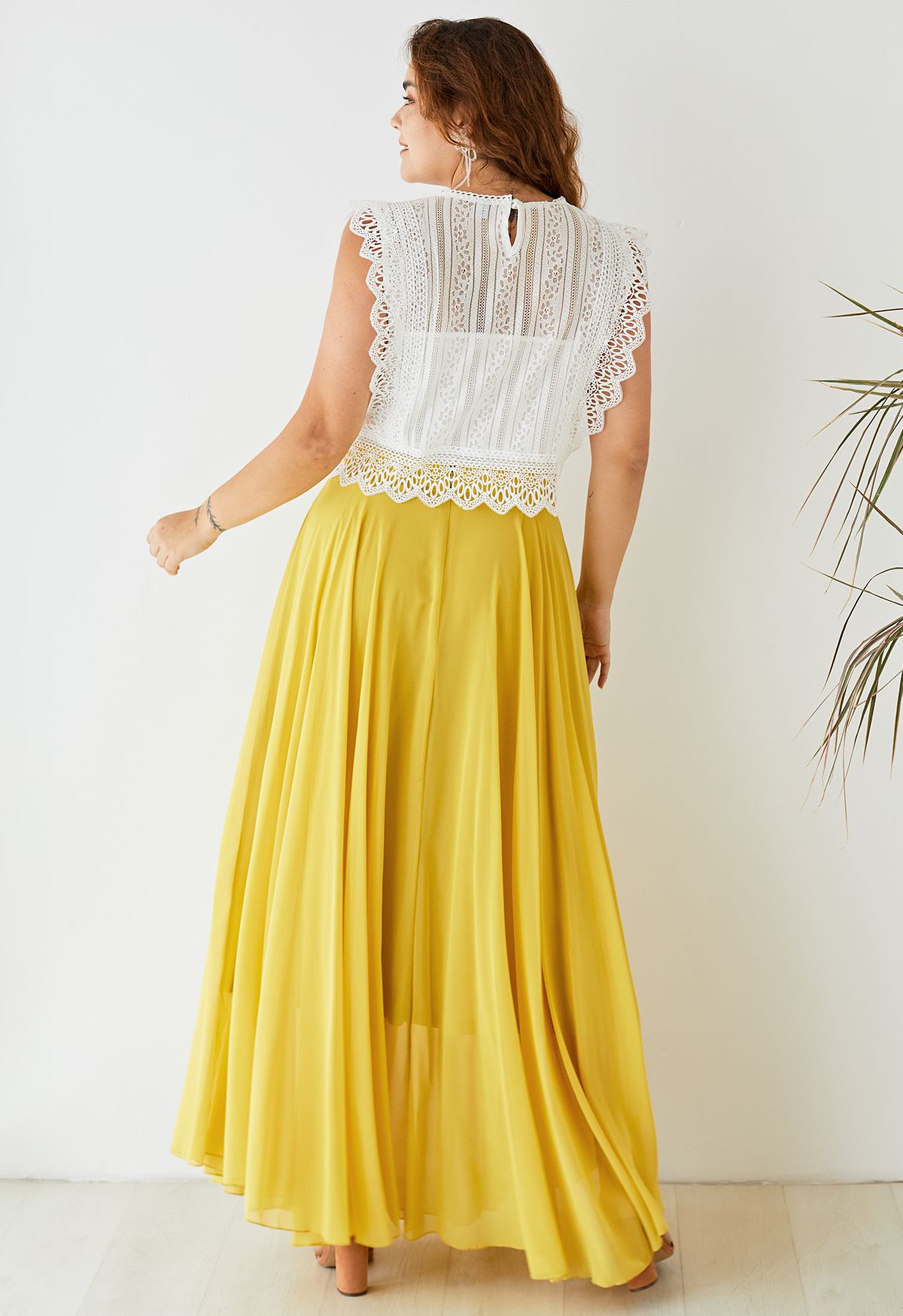 Chicwish Timeless Yellow Mustard Skirt, Women's Fashion, Bottoms, Skirts on  Carousell