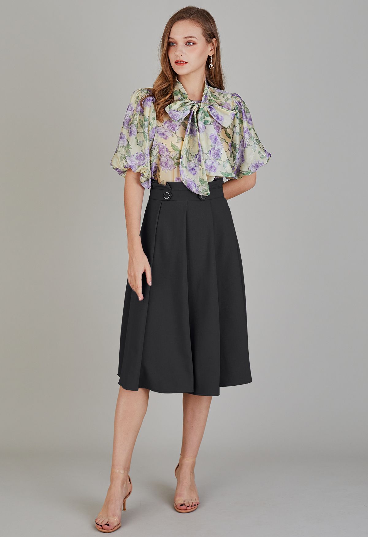 Pleated Buttoned Waist A-Line Midi Skirt in Black