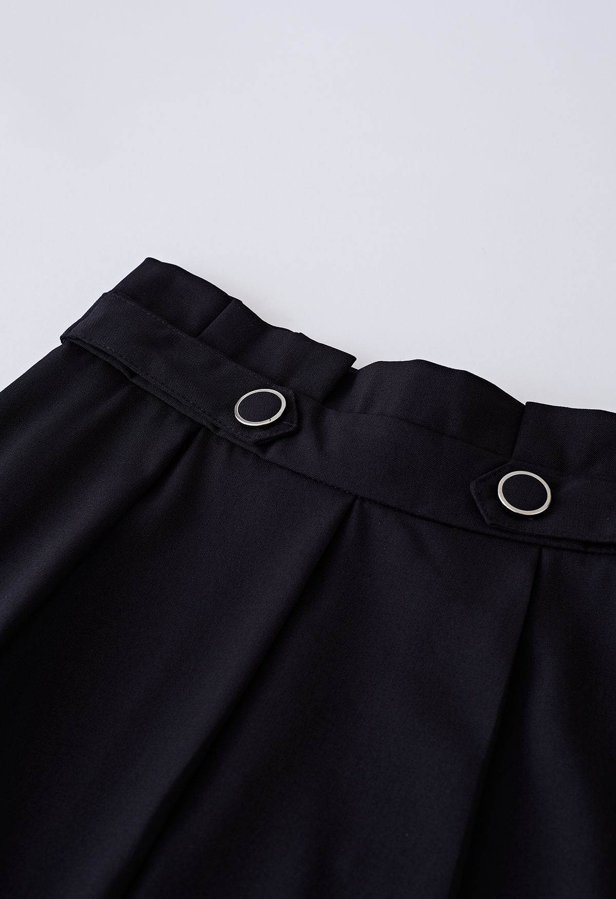 Pleated Buttoned Waist A-Line Midi Skirt in Black