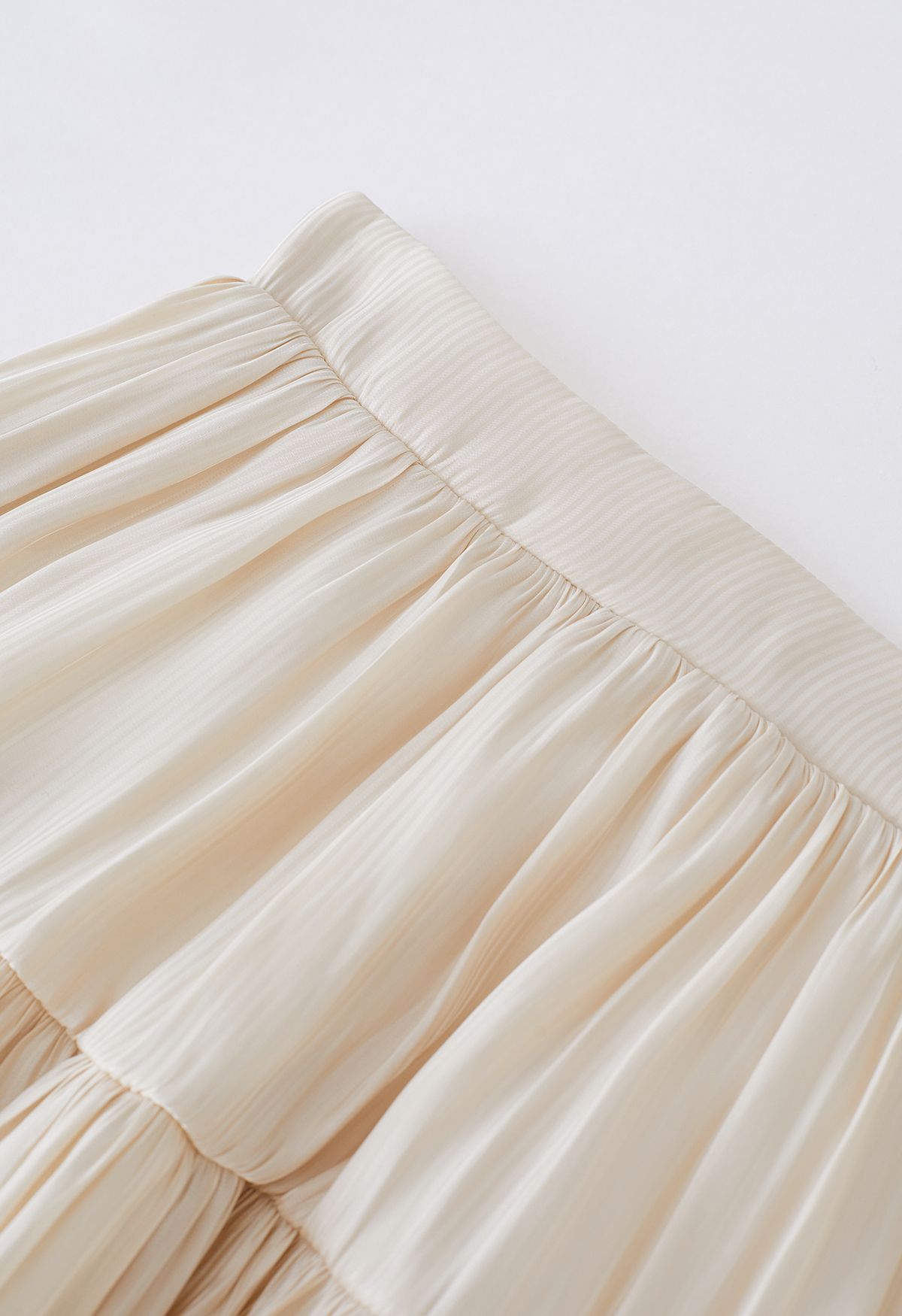 Glimmer Ruched Flare Mini Skirt in Cream