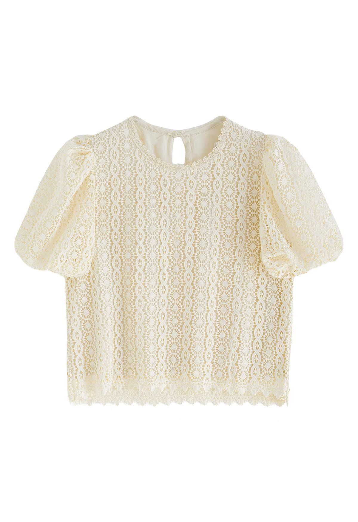 Full Crochet Bubble Short Sleeves Top in Cream