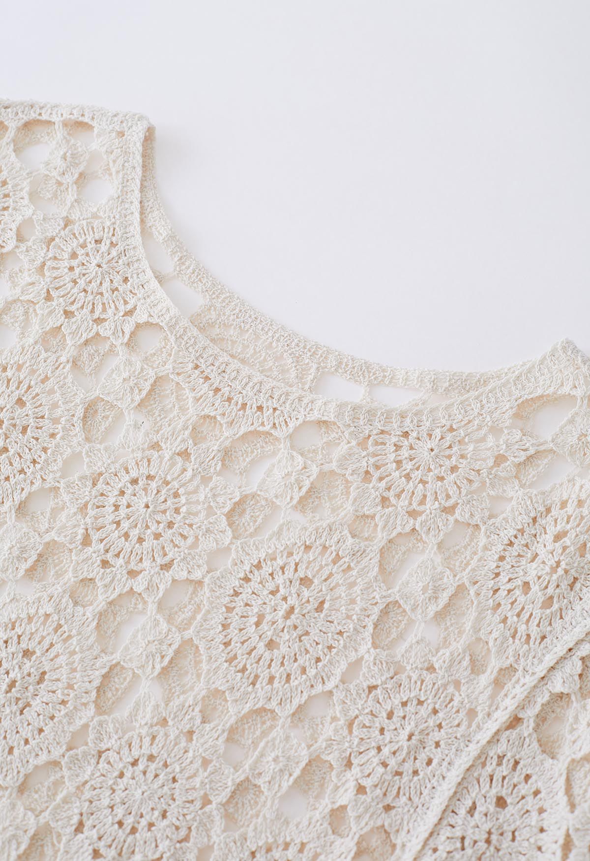 Relaxed Floral and Check Crochet Top in Ivory