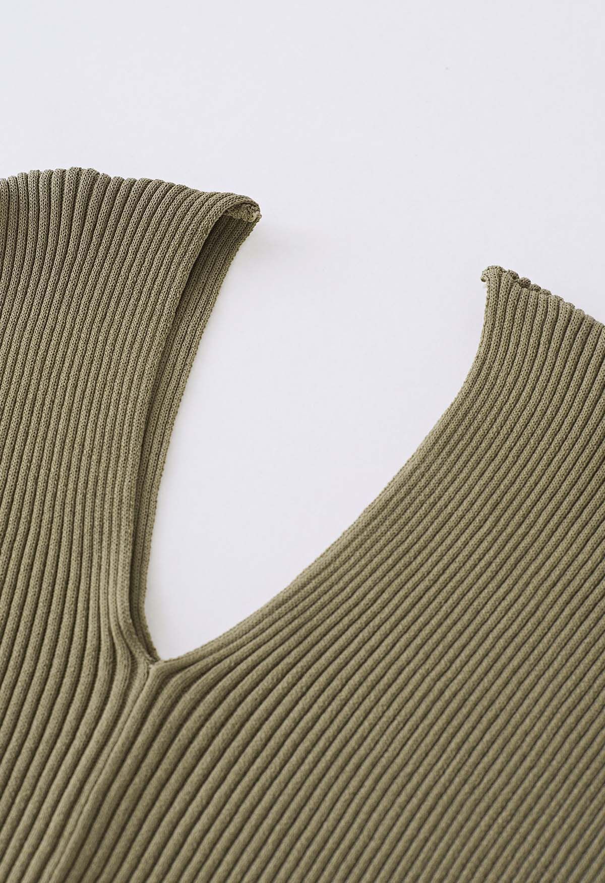 V-Neck Short-Sleeve Pleated Knit Dress in Olive