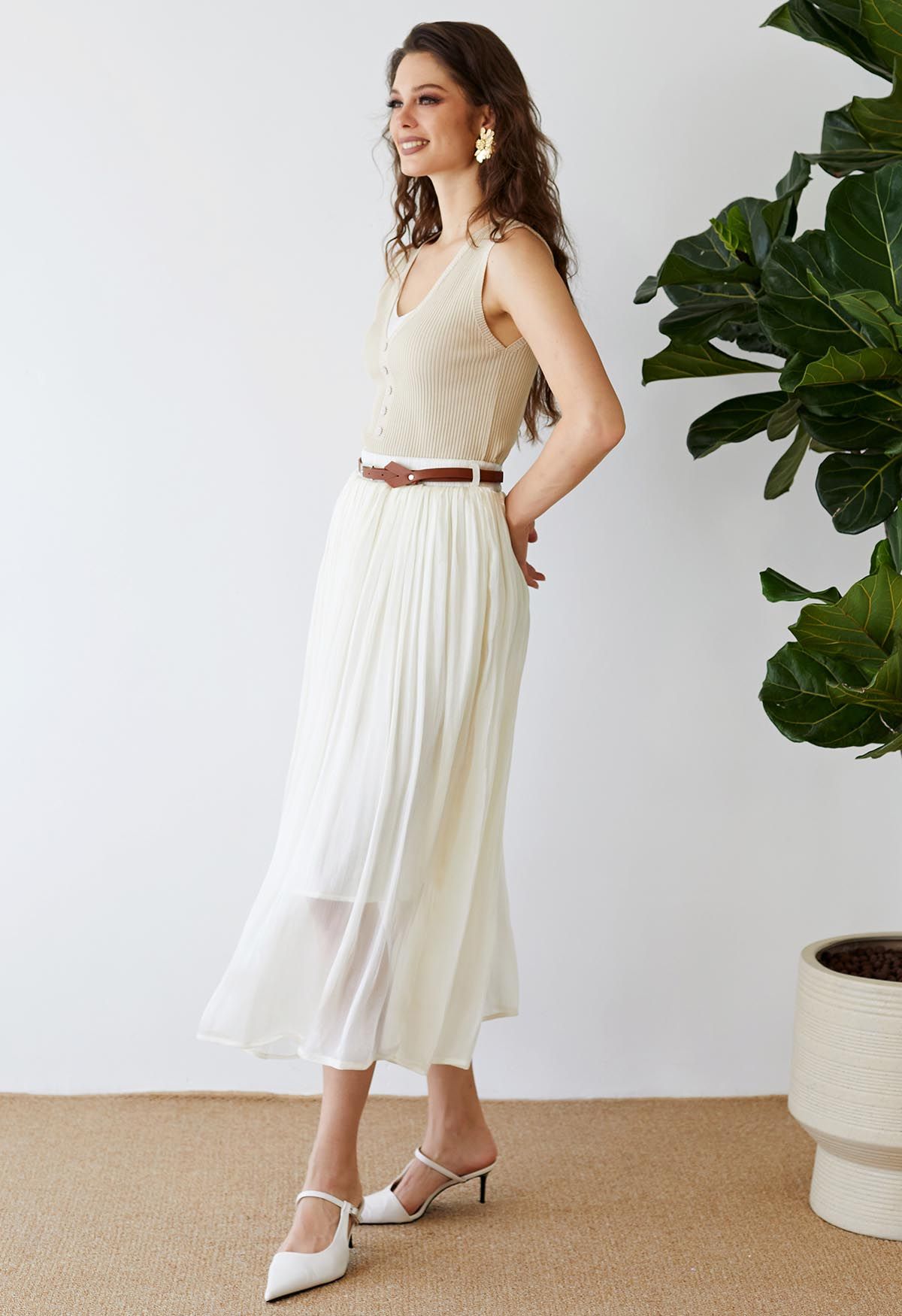 Shimmery Pleated Belt Maxi Skirt in Cream