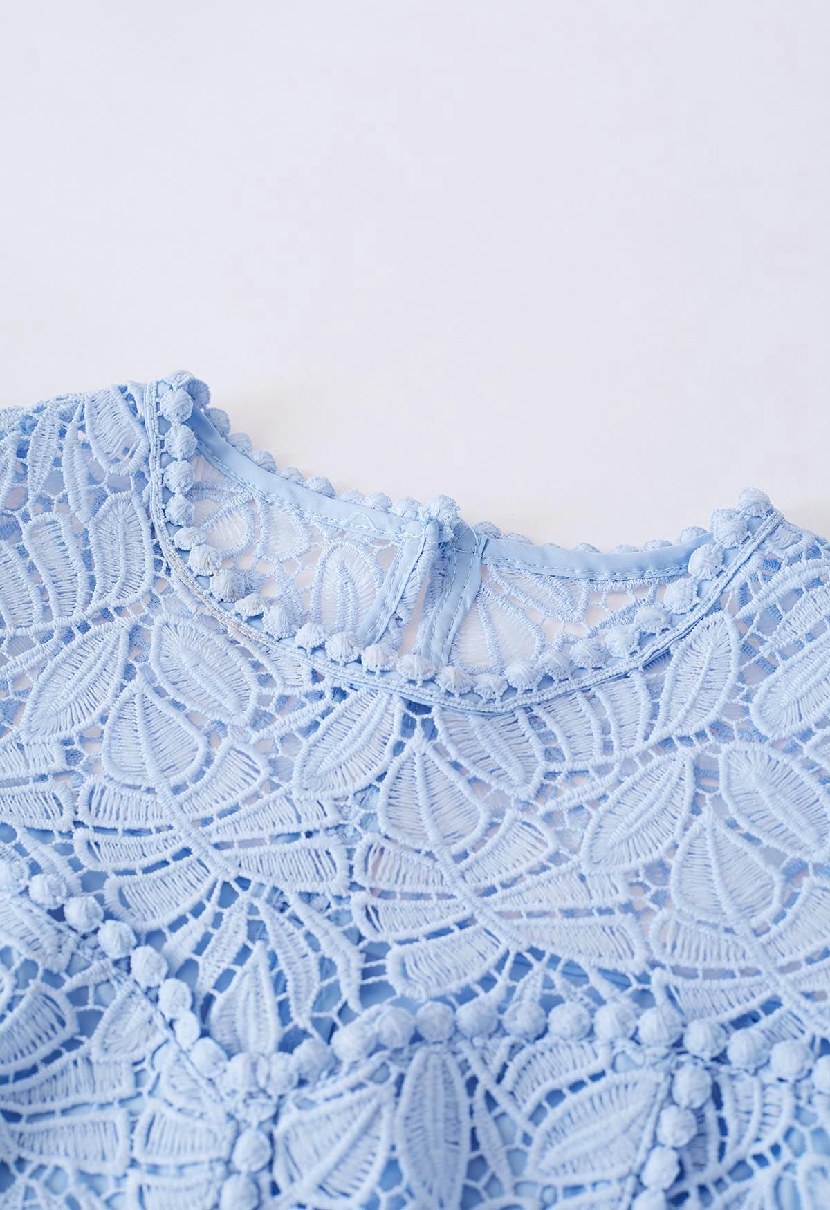 Leaf Cutwork Crochet Puff Sleeve Top in Blue