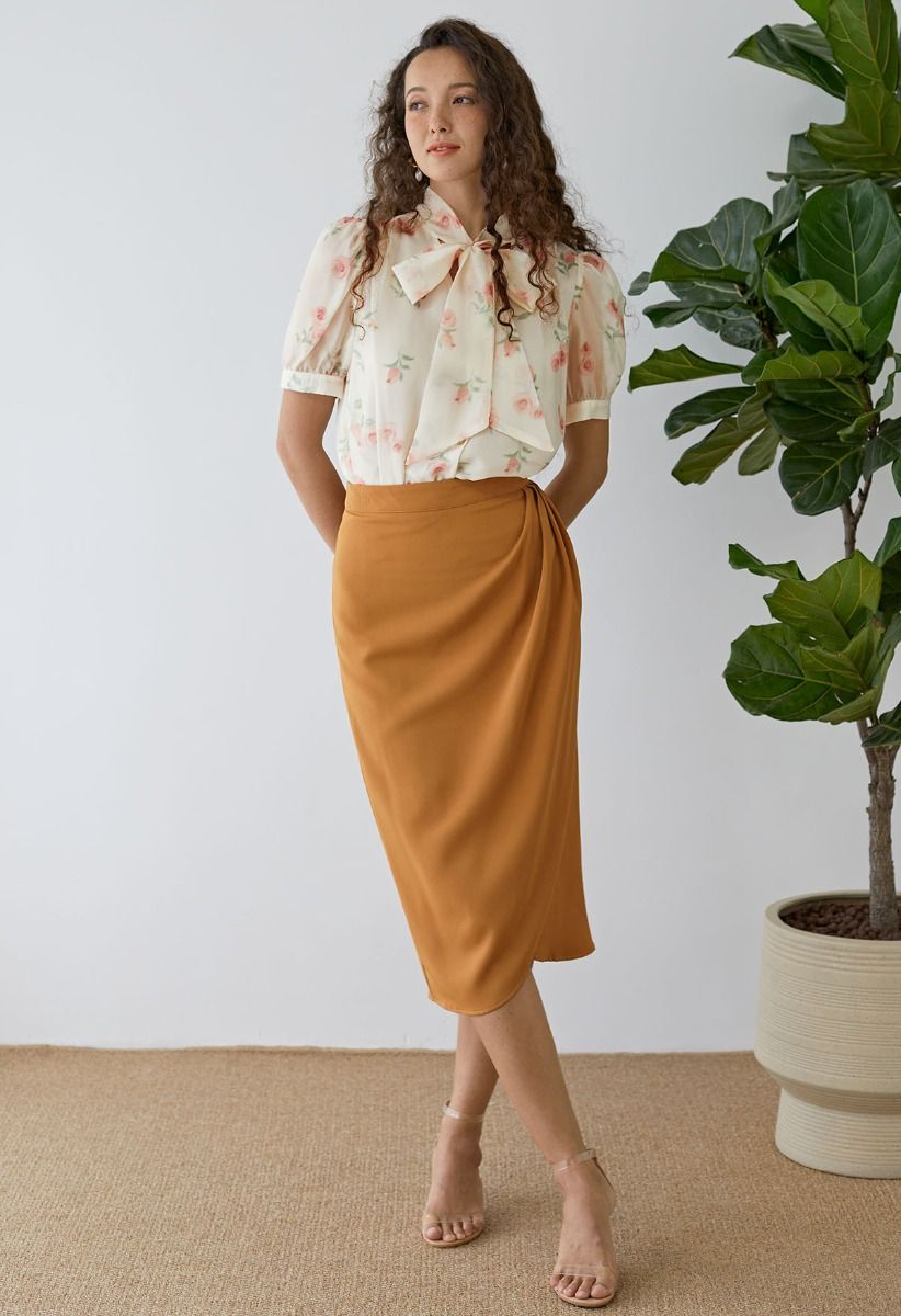 Side Pleated Tulip Midi Skirt in Pumpkin