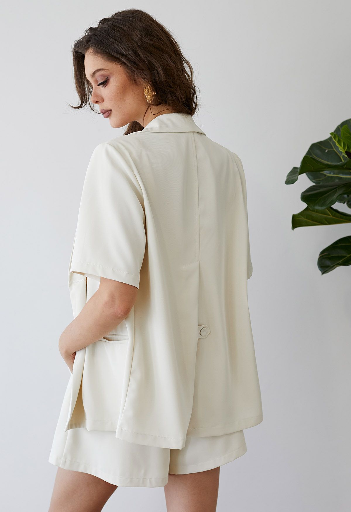 Buttoned Slit Back Blazer and Shorts Set in Ivory