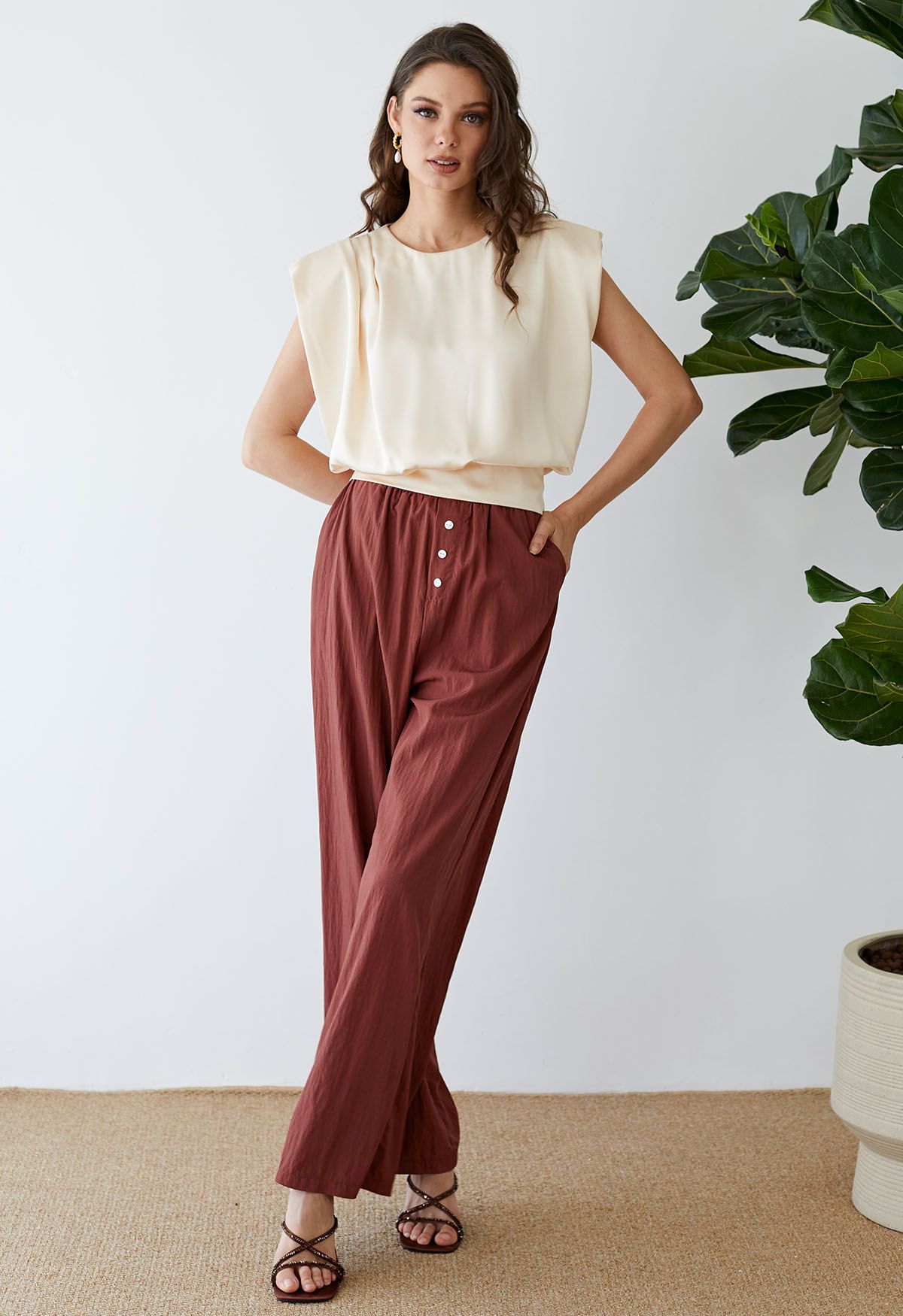 Elastic Drawstring Waist Straight Leg Pants in Burgundy