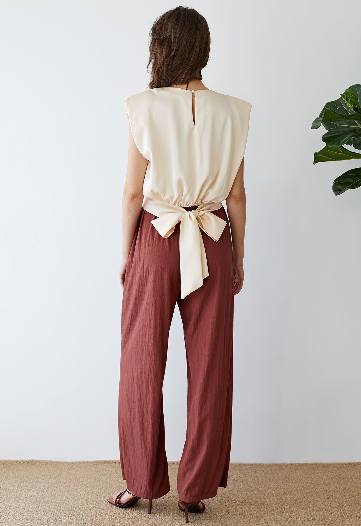 Elastic Drawstring Waist Straight Leg Pants in Burgundy