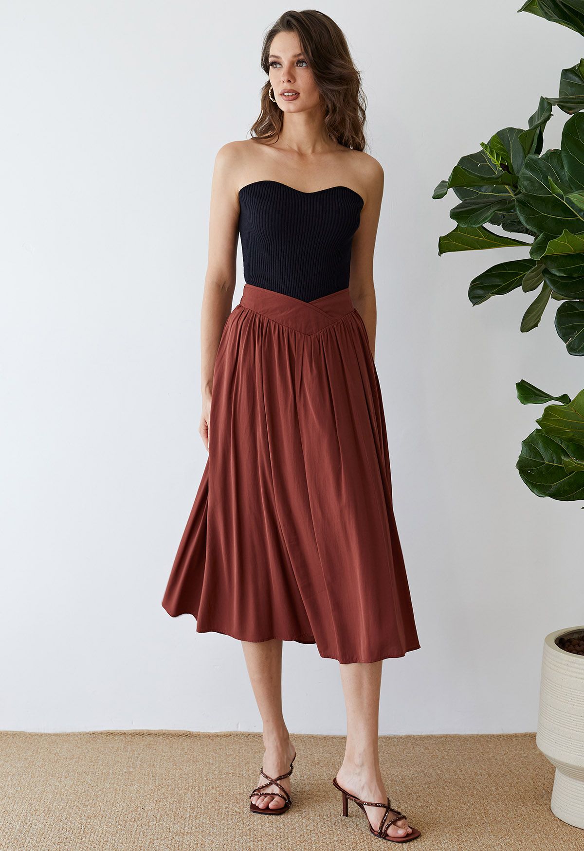 Cross Waist Side Pockets Midi Skirt in Red