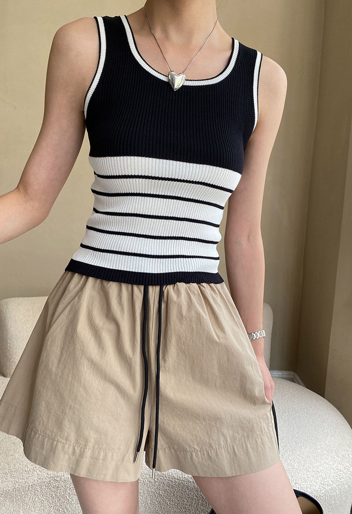 Contrast Stripes Ribbed Tank Top in Black