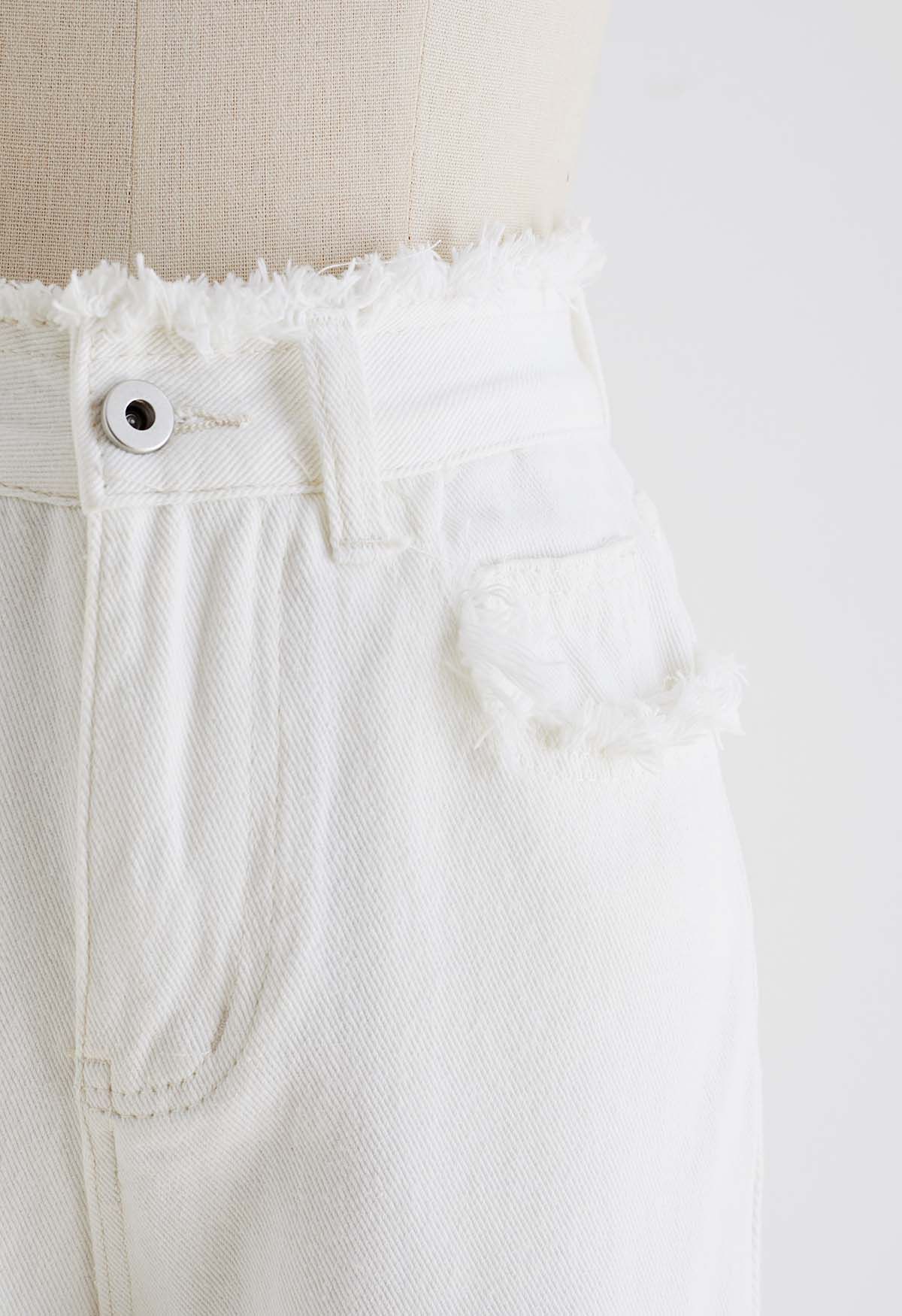 Frayed Edge Straight-Leg Jeans in White