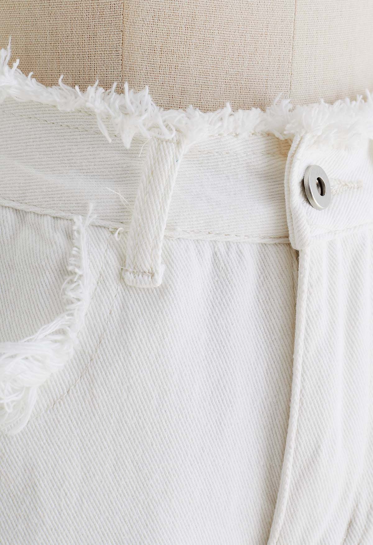 Frayed Edge Straight-Leg Jeans in White