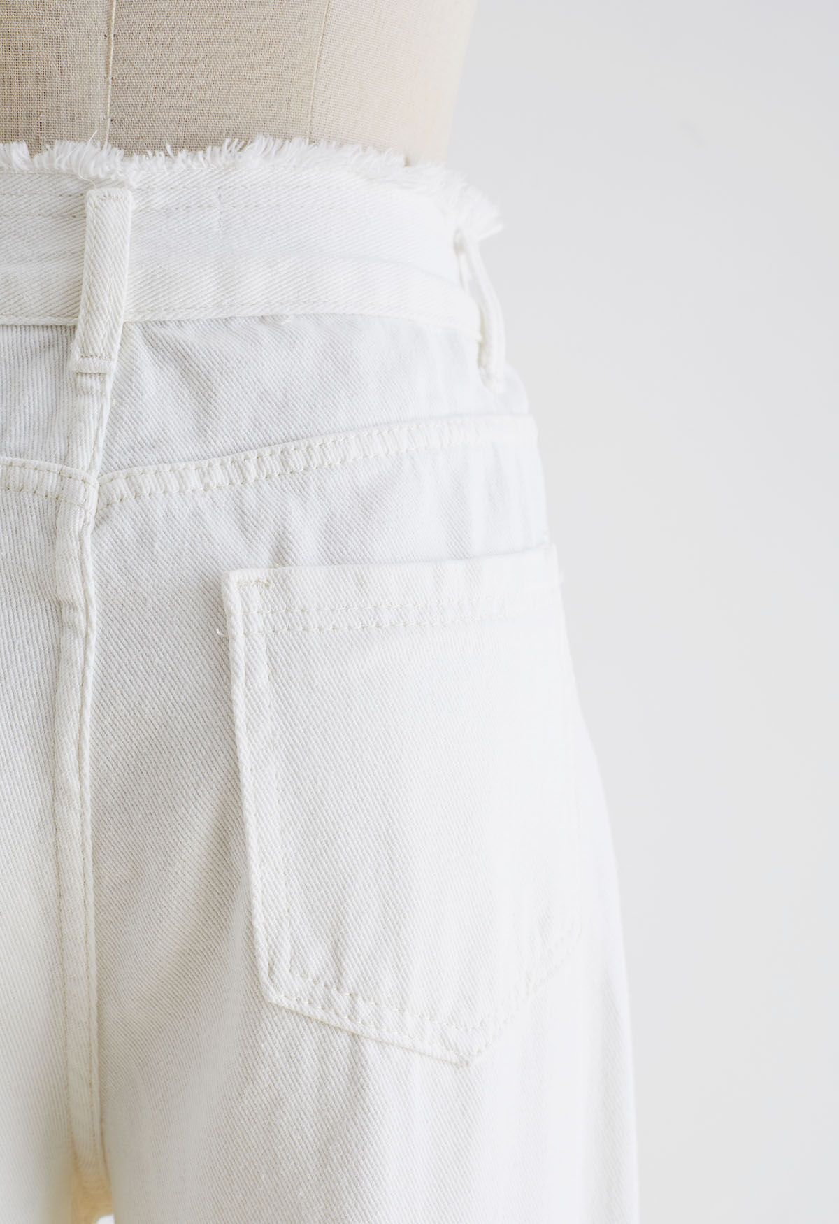 Frayed Edge Straight-Leg Jeans in White