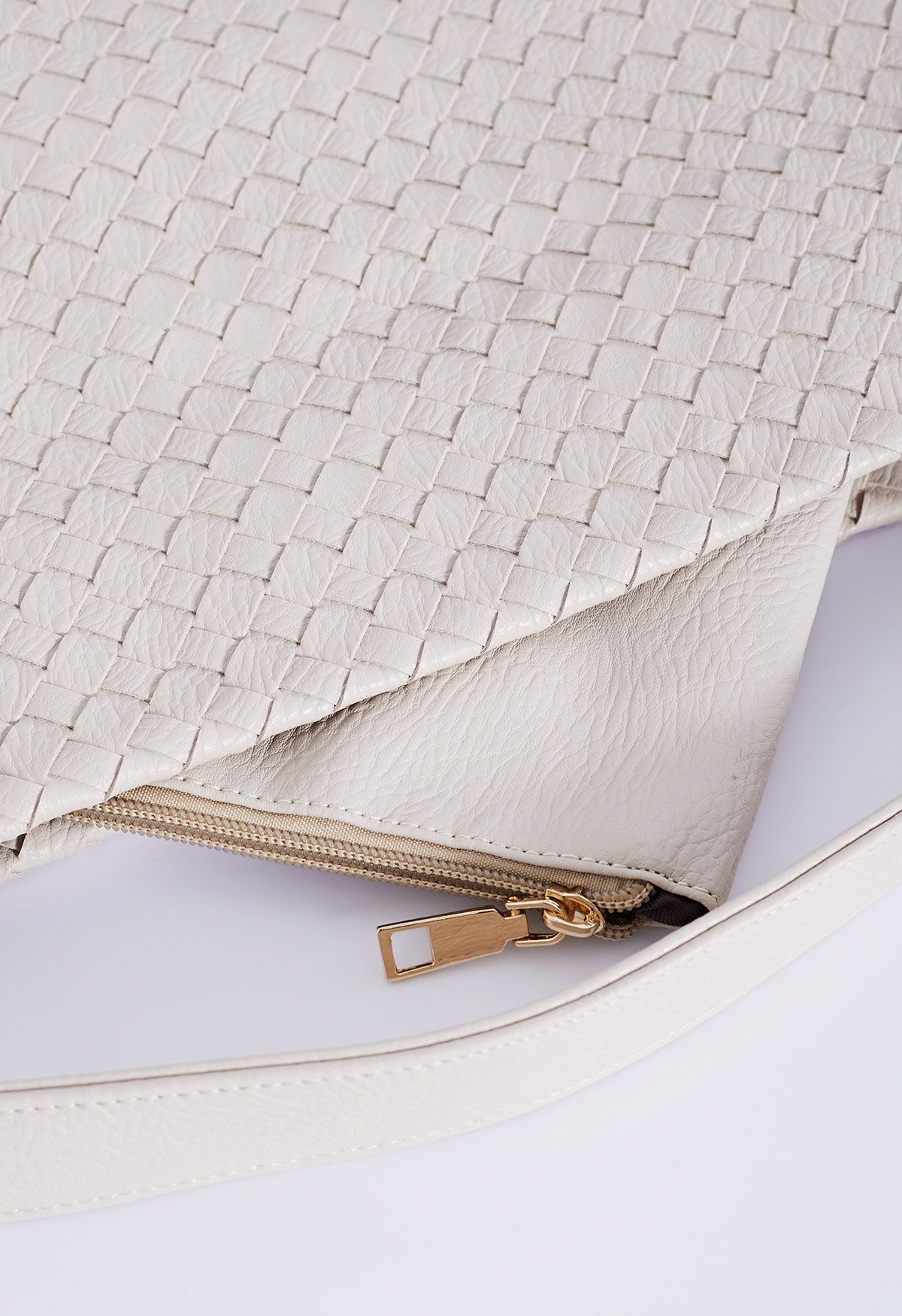 Solid Color Woven Bag in Beige