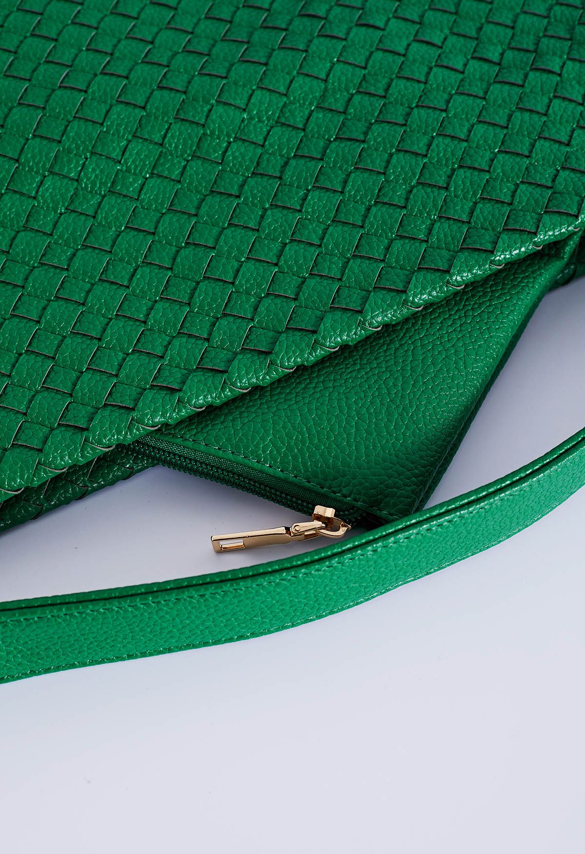 Solid Color Woven Bag in Green