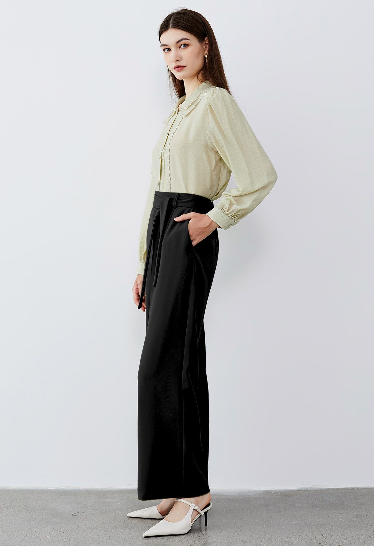 Side-Zip Belted Straight-Leg Pants in Black